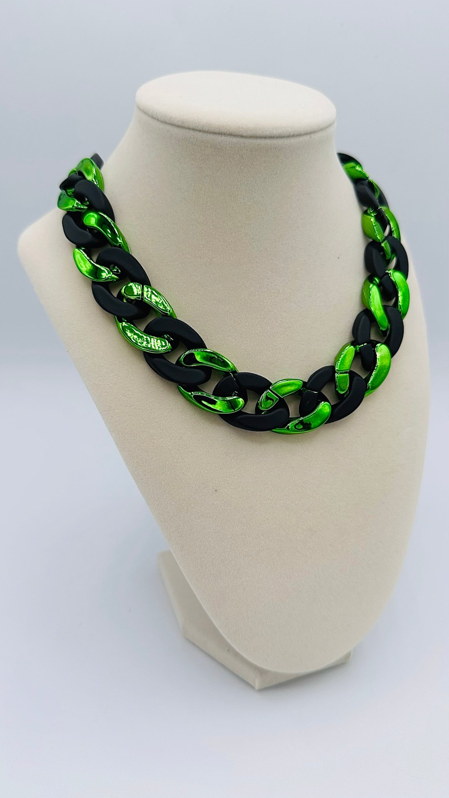 Green and Black Chunky Chain (Acrylic)